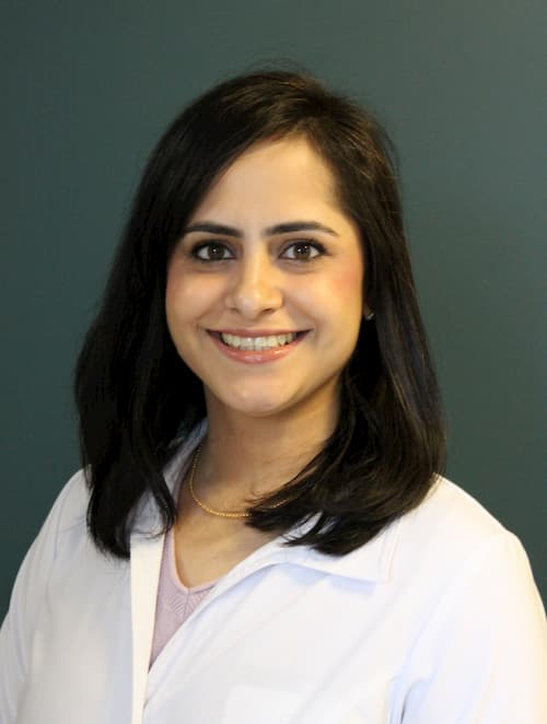 Dr. Sabhlok Headshot