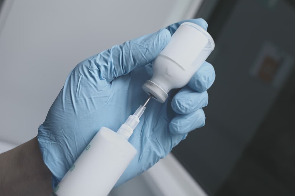 IV Sedation vs. Laughing Gas - Which is Right for You